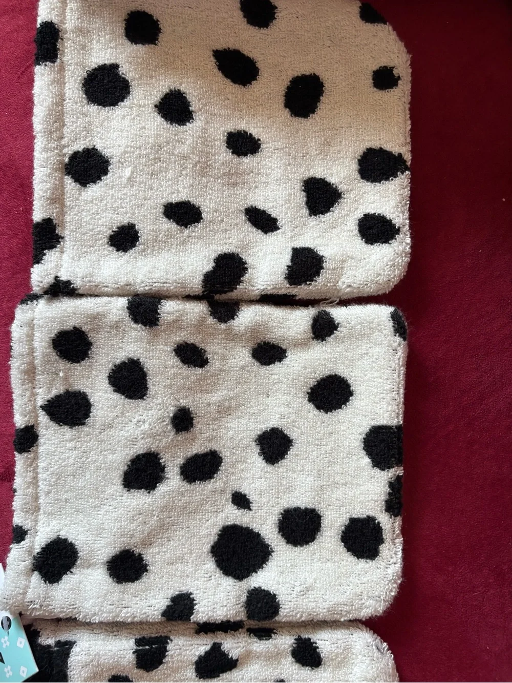 NWT Bundle of 4 Washcloth Mitts